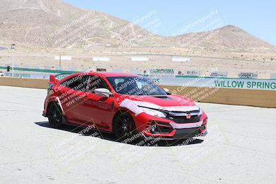 media/May-18-2022-Open Track Racing (Wed) [[f96b7d3cf4]]/Around the Pits/